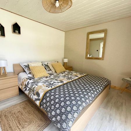 Le Petit Roquet Hotel Saint-Lazare Екстериор снимка